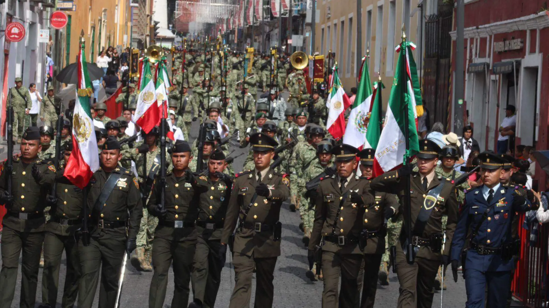 desfile 16 de septiembre en puebla